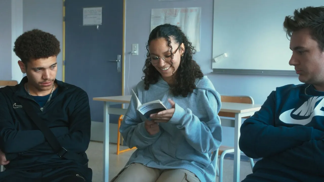Écrire la vie - Annie Ernaux racontée par des lycéennes et des lycéens - Festival de cinéma de la ville de Québec